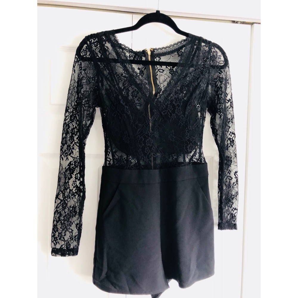 Bebe lace romper